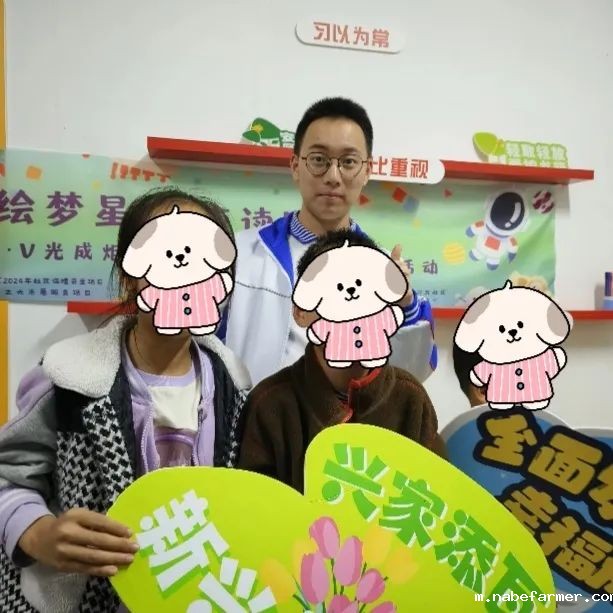 国际部学生“突袭”社区,用声音将爱心传递!