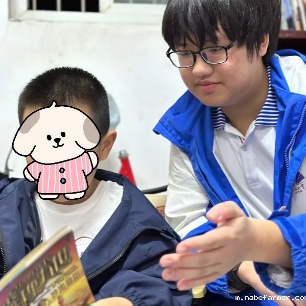 国际部学生“突袭”社区,用声音将爱心传递!