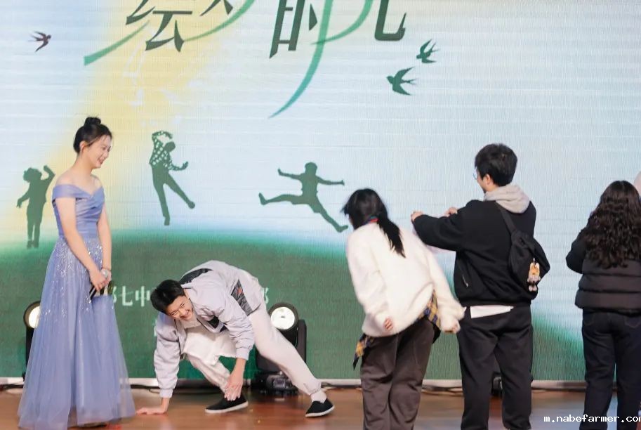 “跃动音符 绘梦时光”音乐会成功举办 | 青春以歌,师生共铸美好回忆