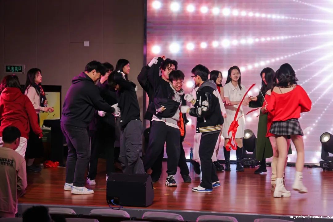 “跃动音符 绘梦时光”音乐会成功举办 | 青春以歌,师生共铸美好回忆