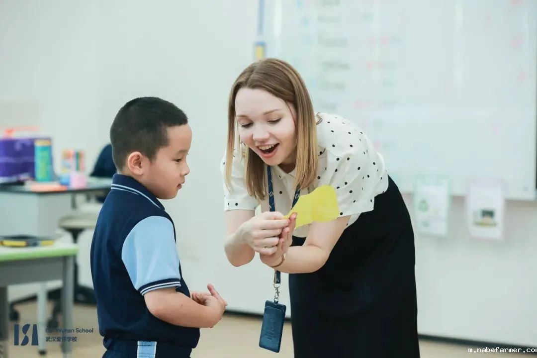【2025冬令营】武汉爱莎文华小学冬令营开营啦!