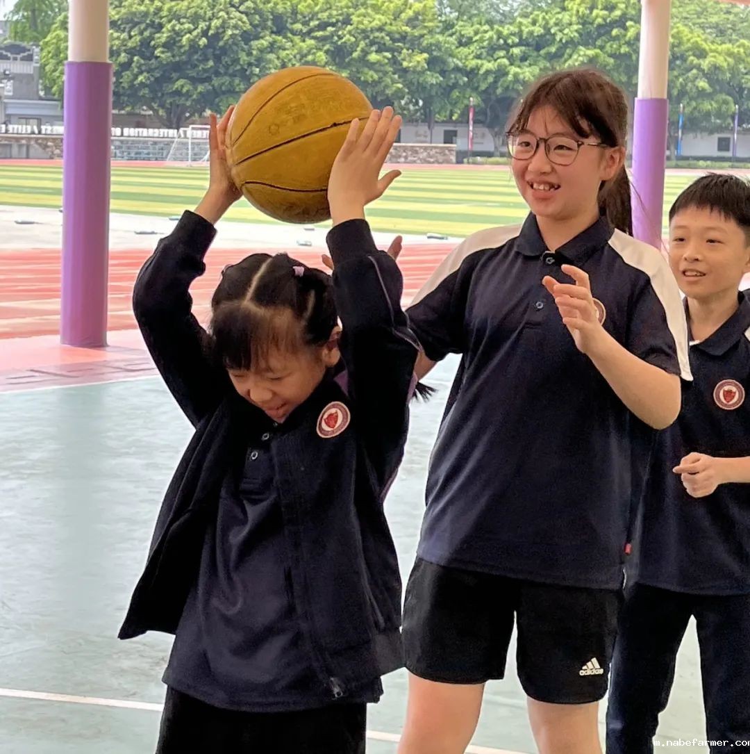 【专访】美国外教扎根成都21年:把学生送进 G5 藤校 的“麻辣导师”