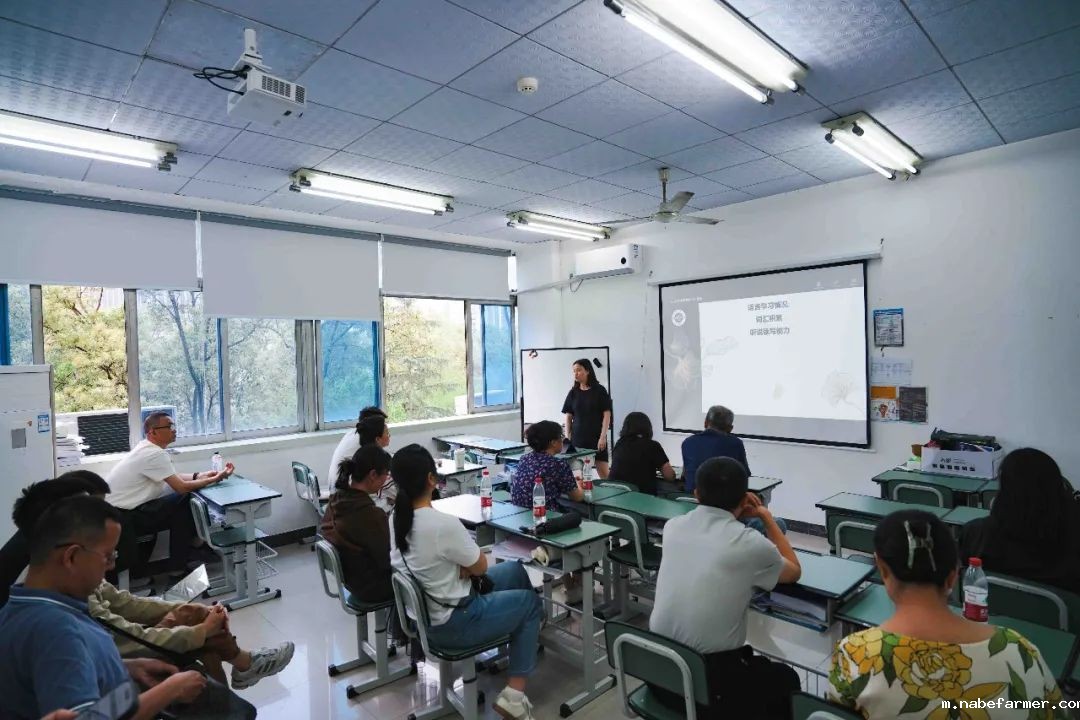 25年期中家长会|家校同心,共绘学子成长蓝图
