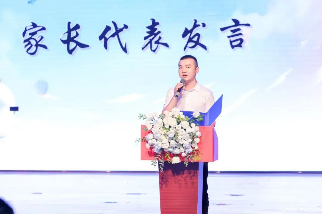 感恩献礼丨穿越时光长廊,礼成少年华章!