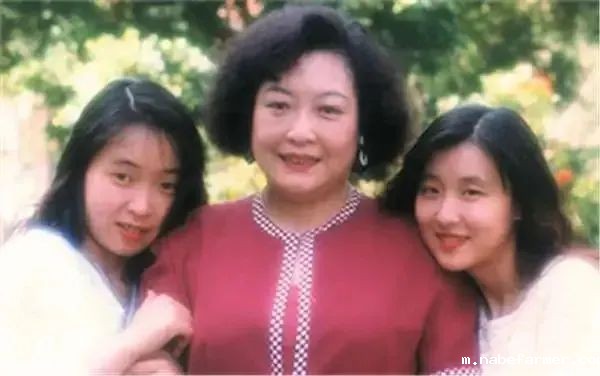 被丈夫抛弃后，她从街头摆摊到年入60亿