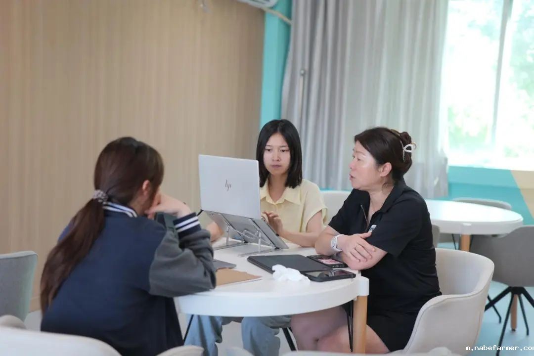 权威学术督导、专业升学保障丨为学生提供最优质的教学和升学指导服务